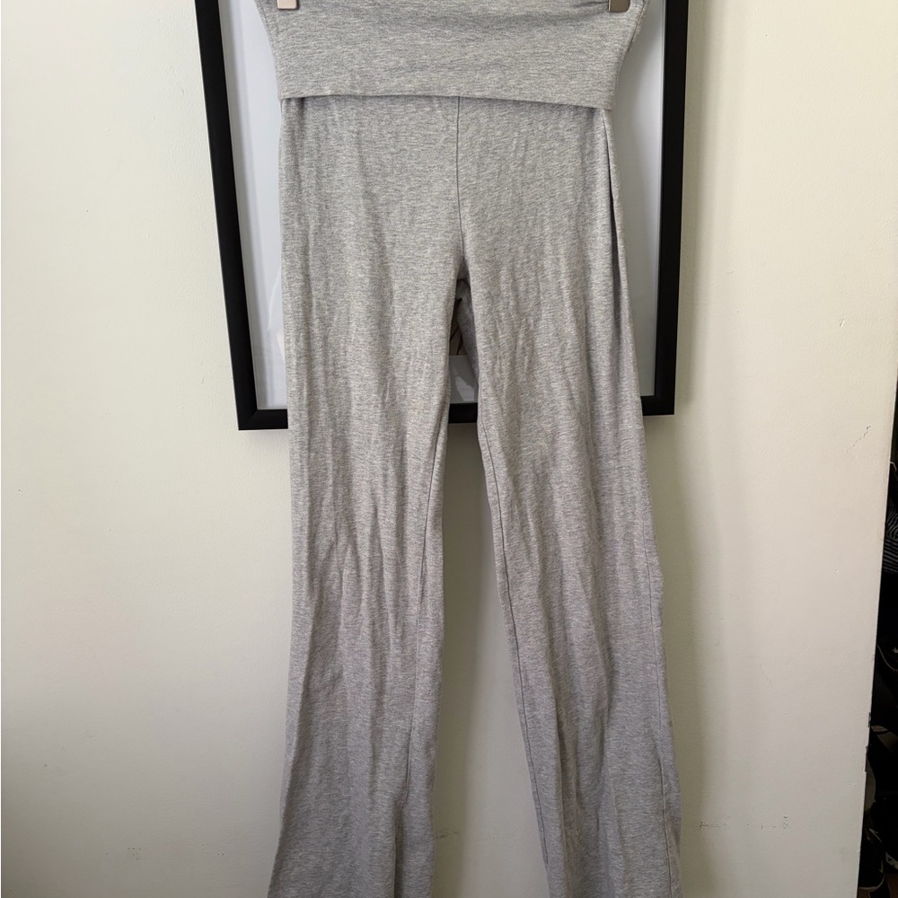 Zenana Outfitters Light Gray Fold-Over Waistband Leggings